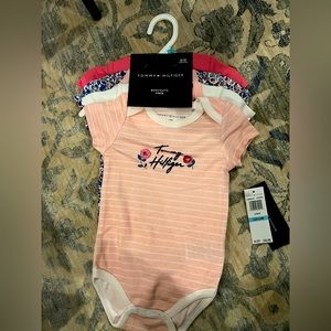 Brand new 4-pack | Tommy Hilfiger baby onesies, 6-9M